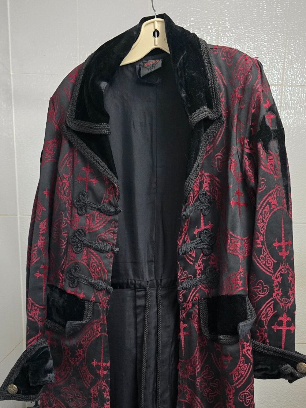 Raven Goth/Steampunk Jacket, 90s Vintage very rare and in excellent condition.